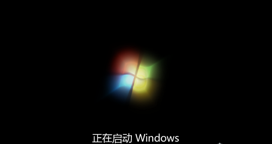 win7开机一直卡在正在启动Windows界面怎么办？