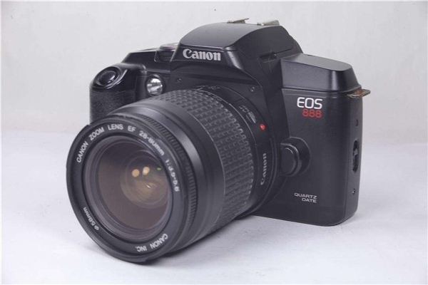 EOS R8、R50新品上市热卖,为中国市场及用户带来诚意——专访佳能中国石井俊幸