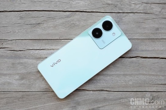 Vivo Y78搭载天玑7020芯片 综合性能提升14%